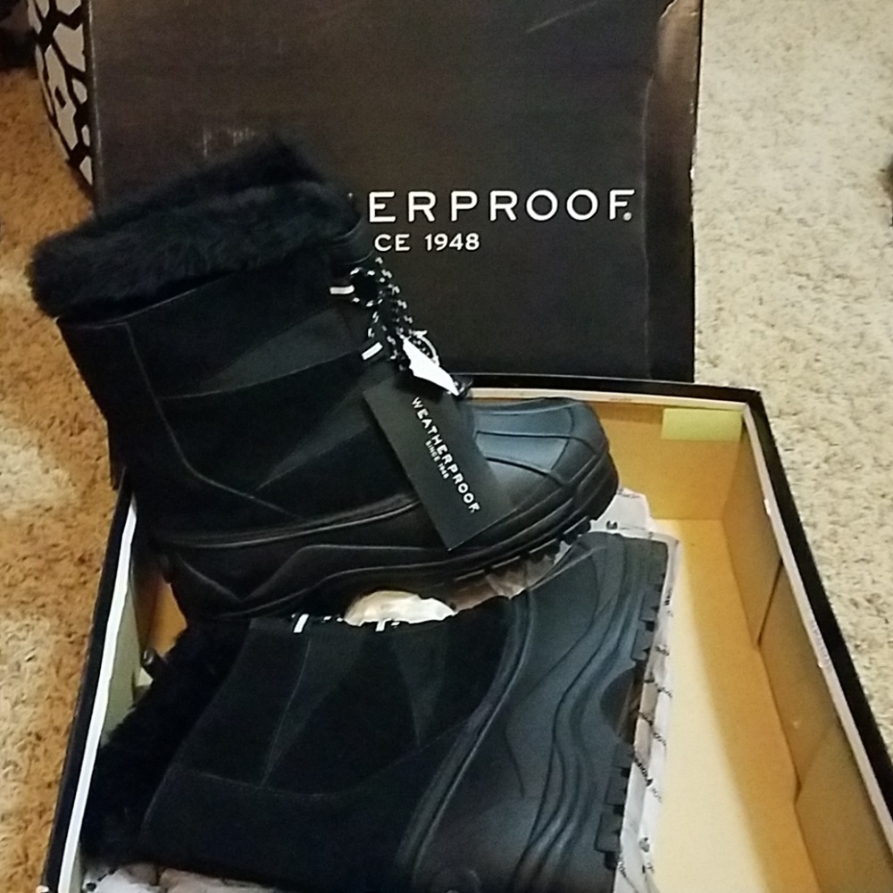 Weatherproof rain, snow, ski boots